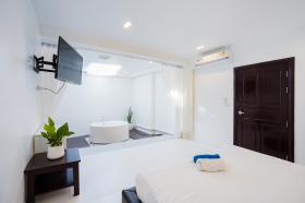 Head Rock Home 8/6 -วันอาทิตย์ - วันพฤหัส สำหรับ 12 ท่าน
