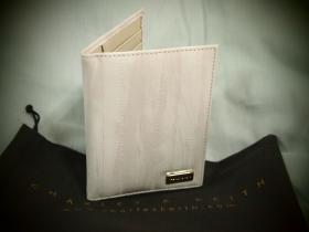 ขาย Charles and Keith ที่ใส่ Passport