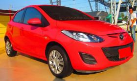 ขาย Mazda2 สีแดง ปี 2010