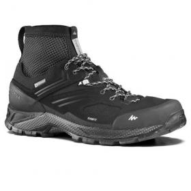 DCL QUECHUA รองเท้าผู้ชายมีคุณสมบัติกันน้ำสำหรับใส่เดินป่าบนภูเขารุ่น MH900 (สีดำ)