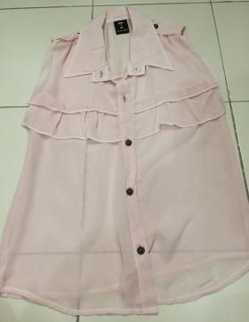 Sale 50 เสื้อชีฟอง แต่งระบายอก งานเรียบหรูดูดีมีสไตล์ มือสองสภาพเหมือนใหม่ ใส่แค่1ครั้ง ใครใส่ได้รีบสอยไปเลยค่ะ