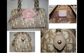 ขาย Christian Dior -