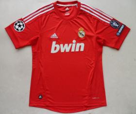 REALMADRID สีแดง