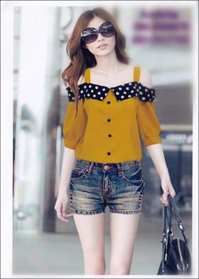 เสื้อชีฟองเปิดใหล่ปกลายจุด