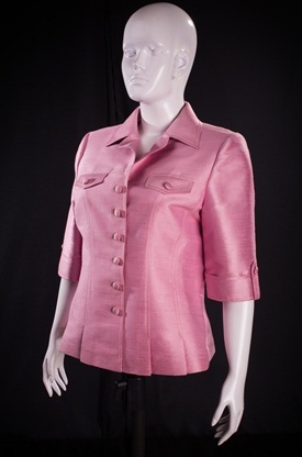 เสื้อผ้าไหมสำเร็จรูปผู้หญิง