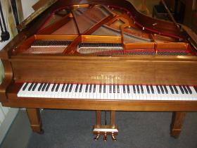 ขายเ Used Seiler Grand piano Model L Walnit Satin size 167 สภาพโชว์รูม