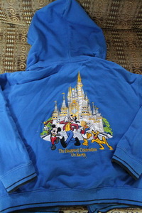 เสื้อDisneyมีฮูดมือสองไซด์2ขวบสภาพ85%ลายปักปราสาทดิสนียแลนด์