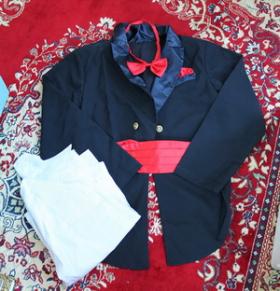 เซตเสื้อทักซิโด+เสื้อแขนยาวขาว+หูกระต่าย ผ้าพันเอวสีแดง ไซด์7ขวบ