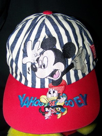 หมวกMickey 56cm ปรับสายได้ (มือสองสภาพ85%)