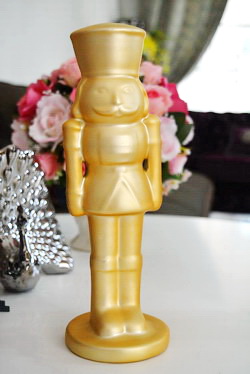 ตุ๊กตาทหารสีทอง Nutcracker Prince ขนาด30cm