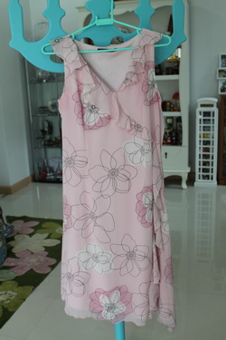 เดรส MIX SELF ไซด์ L มือสองสีชมพูอ่อนลายดอก 99%เอว28"ยาว37" (TheMall)