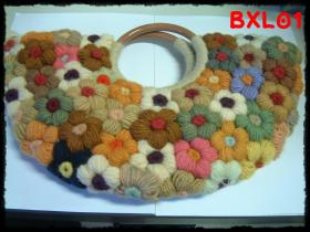 กระเป๋าไหมพรมดอกไม้หลากหลายสี ขนาดใหญ่