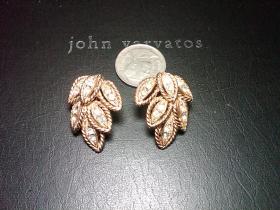 ขาย VINTAGE GOLD TONE EARRINGS -