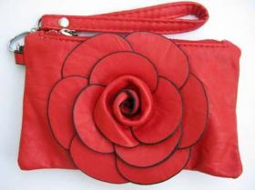 กระเป๋าถือ ใส่สตางค์ สีแดง หนัง ลายกุหลาบ สวย งานเกรดเอ สินค้าพร้อมส่ง