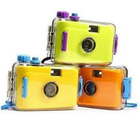 กล้อง LOMO สีหวานๆ  กันน้ำลึกได้ 3 เมตร