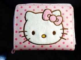 กระเป๋าสตางค์ KITTY สีชมพูหวานแหวว