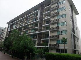 The Clover ทองหล่อ 18 พื่้นที่ใช้สอย 35 ตรม. one bed room ชั้น 5 ตก แต่งแล้ว มีเฟอร์นิเจอร์ครบ