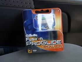 ใบมีดโกน Gillette Fusion ProGlide Power Pack 2 ใหม่ล่าสุด