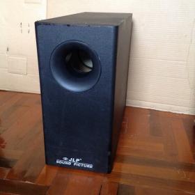 ขาย !! SUB WOOFER ยี่ห้อ  JLP มือสอง สภาพดี ราคา 1,500 บาท