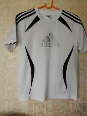 ขาย ADIDAS ชุดกีฬาสำหรับเด็ก จากญี่ปุ่น สภาพใหม่มากๆ 