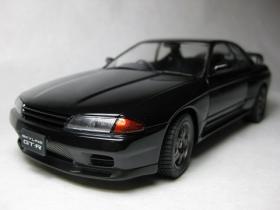 TA24090 พลาสติกโมเดลประกอบรถยนต์ nissan skyline gt-r32 มีเครื่อง