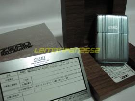 *** ขายแล้วครับ  *** ขาย Japan Zippo Zero Halliburton II - Clear Blue (CB)