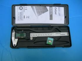 VN06-เวอเนียร์ดิจิตอล VERNIER CALIPER GAUGE 6 นิ้ว 150 มม. (พร้อมกล่อง)