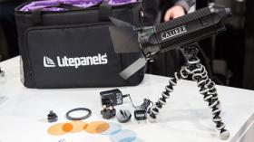 เคลียร์สต็อค ไฟ LED แบรนด์Litepanels Caliber LED Fresnel 3-Light Kit with Soft Case, Made IN USAพร้อมเคสอย่างดี เคลียร์สต็อคเพียง 10000 บาทเท่านั้น ด่วนจำนวนจำกัด สินค้าใหม่ 