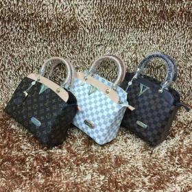 ขาย LOUIS VUITTON  -