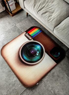 พรมปูพื้นลาย Instagram
