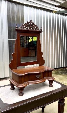 คันฉ่องโบราณสไตล์ยุโรปงานไทยเก่า