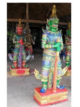 ท้าวเวสสุวรรณ (งานหินทราย) 