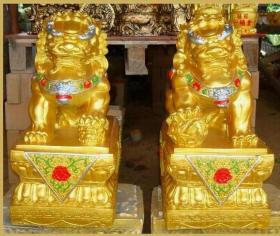 สิงห์ทองคู่ (งานหินทราย)