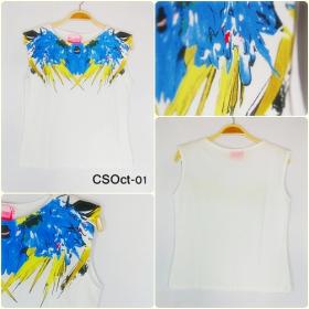 เสื้อยืดสีขาวพิมพ์ลาย