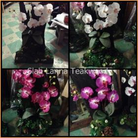 ดอกไม้ประดิษฐ์ บนรากไม้สัก