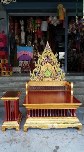 ขาย TW064 ธรรมาส์นนกยูงพร้อมโต๊ะเคียง