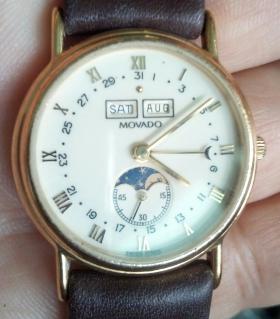 movado moonphase