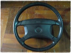 ขาย พวงมาลัย Airbag 4 ก้าน สำหรับ BMW E36/E34  --- Sold ---