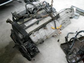 ขาย RB 20 DE แยก อะใหล่เครื่องทั่งตัว