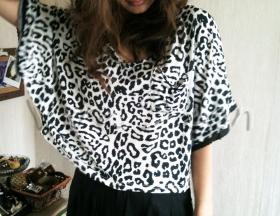 เสื้อลายเสือตัวสั้น