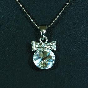 สร้อยคอโรเดียม พร้อมจี้เพ็ชรรูปโบว์ ราคา 80 บาท