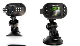 กล้องติดรถยนต์ C600 (Full HD - 4X zoom)