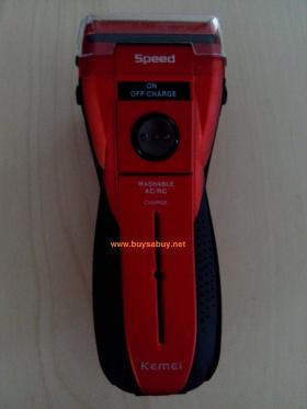 เครื่องโกนหนวดไร้สาย KEMEI (KM-1730) ราคา 650 บาท