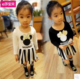 ชุดเดรสมินนี่